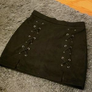 Simplee Skirt